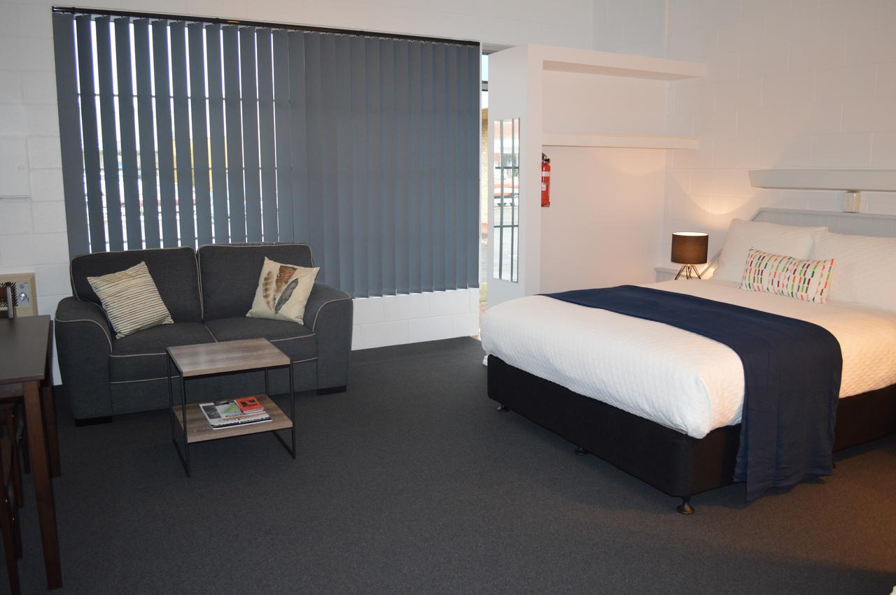Penguin Seaside Motel Room photo